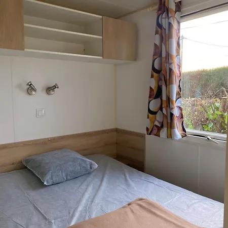 Mobil-home Mitoyen 1 Camping *